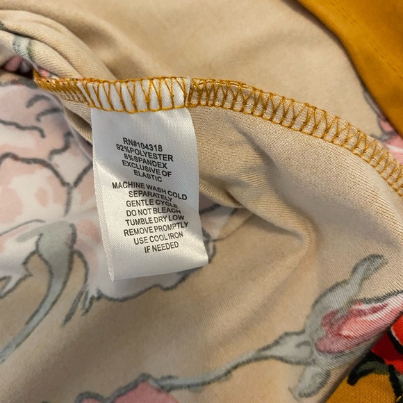 Like New! Derek Heart Smocked Mini Dress Size: Medium - Picture 6 of 9